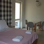Maja -pokoje - Wakacyjne -basen Podgrzewany -jacuzzi *