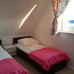 Maja -pokoje - Wakacyjne -basen Podgrzewany -jacuzzi Apartmán *