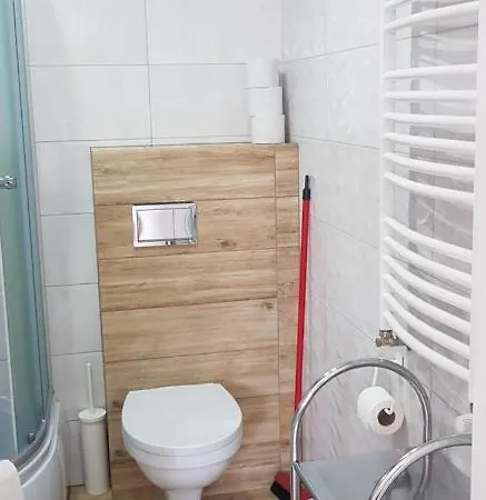 Maja -pokoje - Wakacyjne -basen Podgrzewany -jacuzzi * Łeba