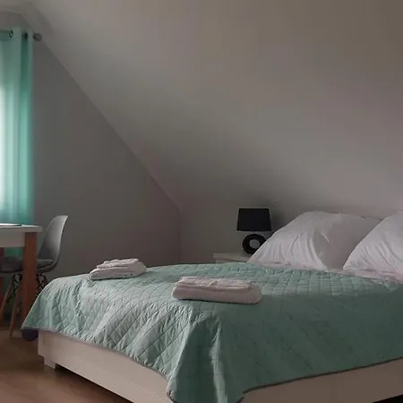 Maja -pokoje - Wakacyjne -basen Podgrzewany -jacuzzi Apartamento