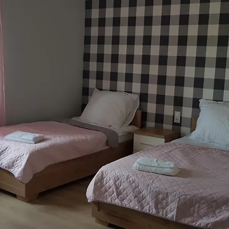 Apartamento Maja -pokoje - Wakacyjne -basen Podgrzewany -jacuzzi Łeba