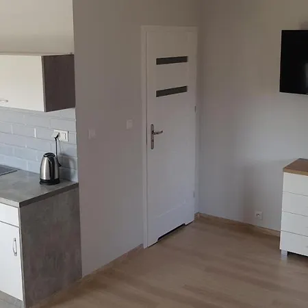 Maja -pokoje - Wakacyjne -basen Podgrzewany -jacuzzi Apartamento