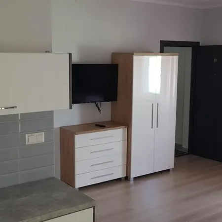 Lejlighed Maja -pokoje - Wakacyjne -basen Podgrzewany -jacuzzi Łeba