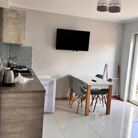 Maja -pokoje - Wakacyjne -basen Podgrzewany -jacuzzi * Łeba