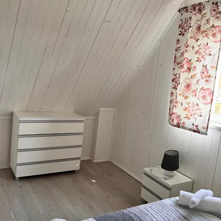 Apartment Maja -pokoje - Wakacyjne -basen Podgrzewany -jacuzzi *