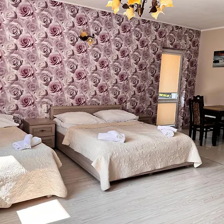 Maja -pokoje - Wakacyjne -basen Podgrzewany -jacuzzi Apartamento Łeba