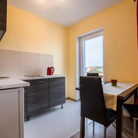 Appartement Maja -pokoje - Wakacyjne -basen Podgrzewany -jacuzzi Łeba