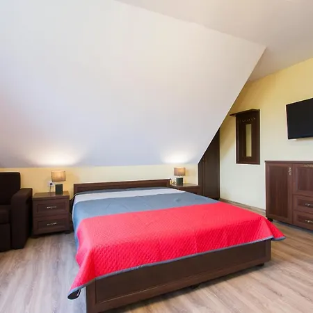 Maja -pokoje - Wakacyjne -basen Podgrzewany -jacuzzi Łeba