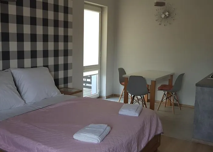 Maja -pokoje - Wakacyjne -basen Podgrzewany -jacuzzi *