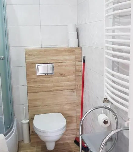 Maja -pokoje - Wakacyjne -basen Podgrzewany -jacuzzi * Łeba