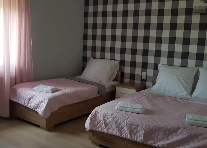 Appartement Maja -pokoje - Wakacyjne -basen Podgrzewany -jacuzzi Łeba