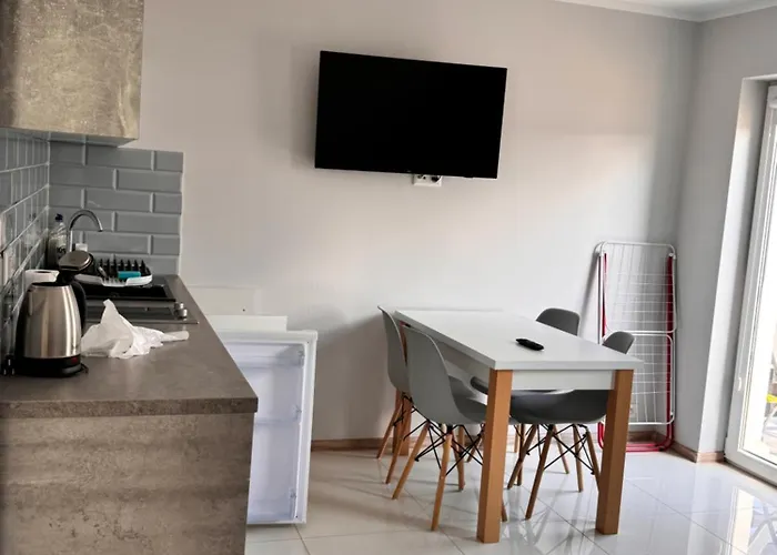 Maja -pokoje - Wakacyjne -basen Podgrzewany -jacuzzi * Łeba