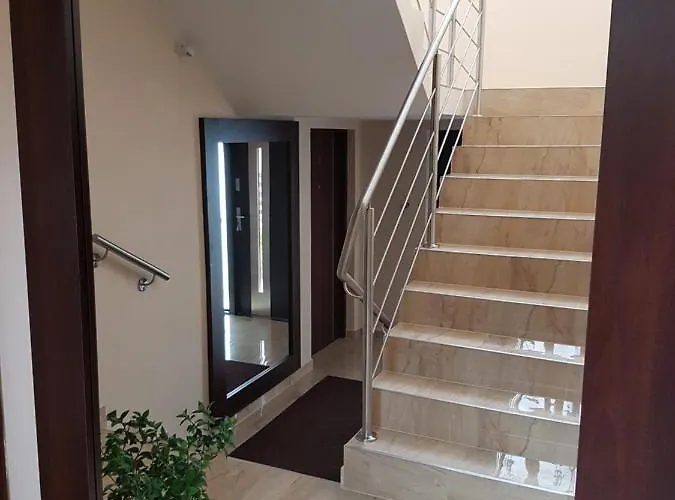 Appartement Maja -pokoje - Wakacyjne -basen Podgrzewany -jacuzzi Łeba