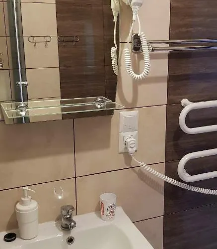 Maja -pokoje - Wakacyjne -basen Podgrzewany -jacuzzi * Łeba